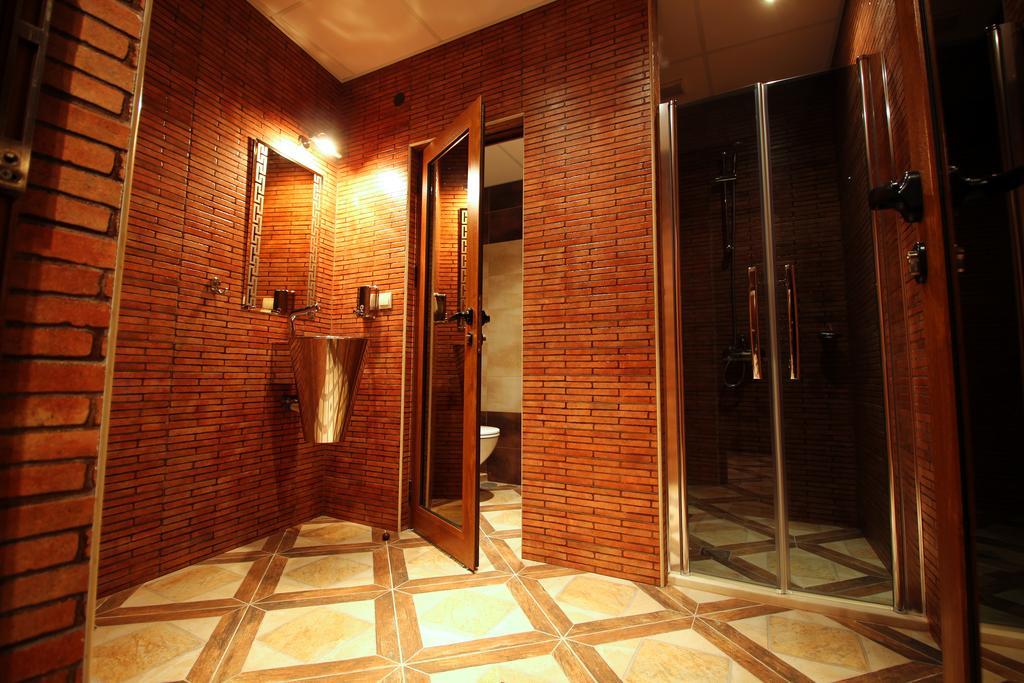 Discret Hotel & Restaurant Vladaya المظهر الخارجي الصورة